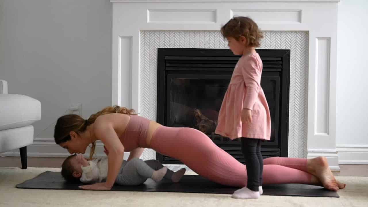 Postpartum Fitness & Wellness: Finding Balance, Motivation, and Healthy Habits as a New Mom – Podcast Ep 165